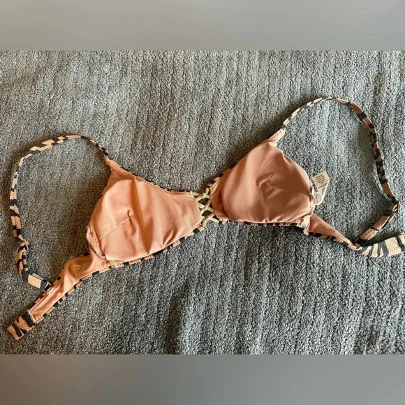 AERIE Pique Animal Print Knot Front Scoop Bikini Top - Picture 4 of 6